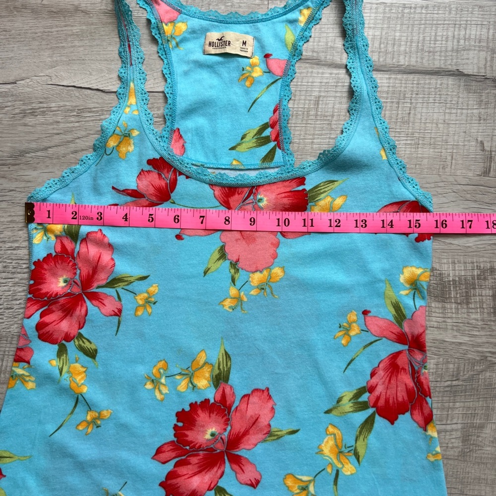 VGT Hollister Women Y2K Blue Tropical Floral Lace Trim Racerback Tank Top Medium - Picture 4 of 8